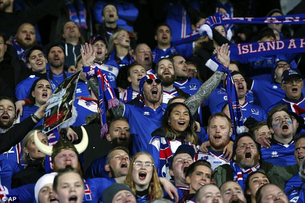 Iceland lập kỳ tích, trở thành quốc gia nhỏ nhất từng dự World Cup - Ảnh 3.