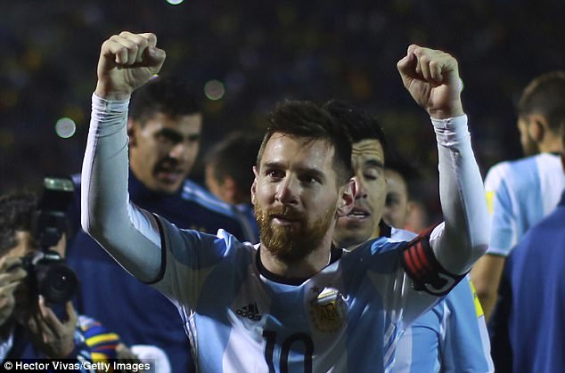 Messi đang cô độc gánh team từ Barcelona đến Argentina - Ảnh 2.