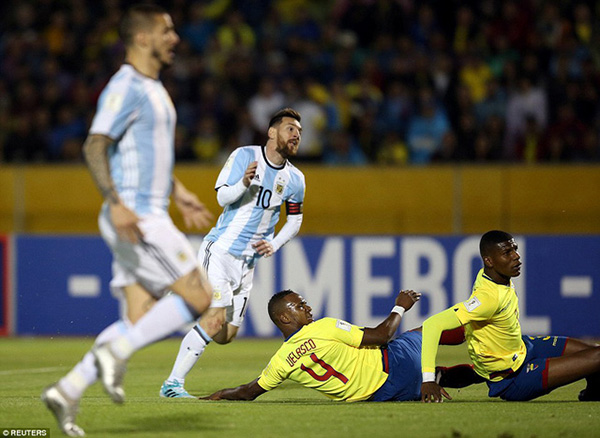 Một tay đưa Argentina tới World Cup, Messi sẽ vượt Ronaldo để giành Bóng vàng? - Ảnh 1.