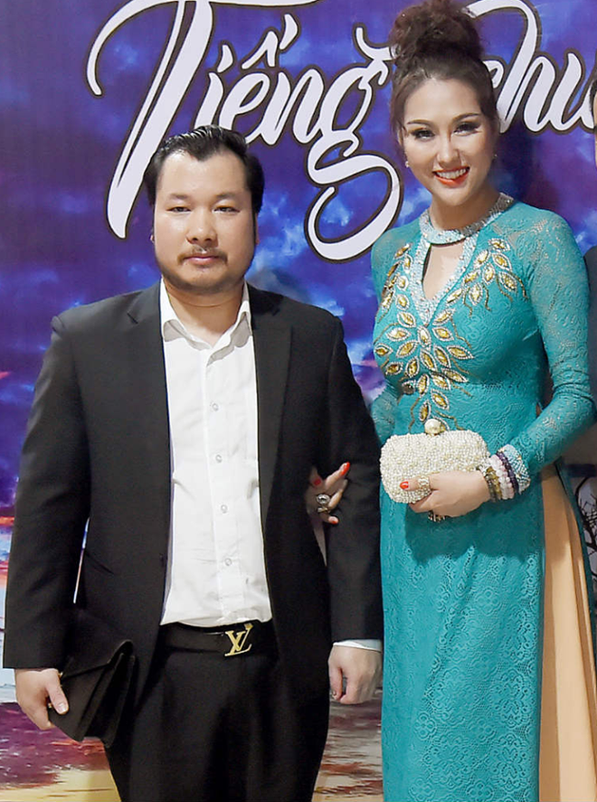 Phi Thanh Vân công khai bạn trai giàu có, chuẩn bị kết hôn lần 3 vào cuối năm 2017 - Ảnh 1.