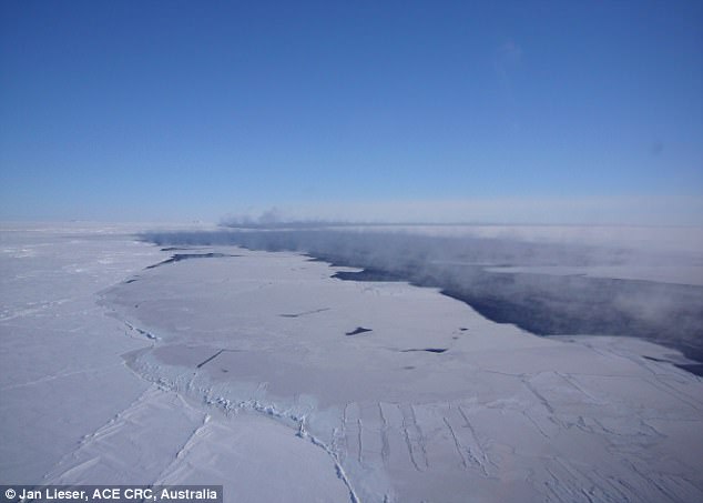 Phát hiện lỗ hổng khổng lồ xuất hiện tại Nam Cực, giới khoa học đang gấp rút tìm kiếm nguyên nhân - Ảnh 2.