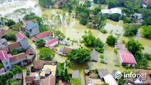 Chủ tịch HN: Giải quyết triệt để vấn đề nước sạch cho vùng bị cô lập do mưa lũ - Ảnh 1.