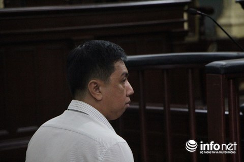 Bắt đầu xử phúc thẩm VN Pharma: Nguyễn Minh Hùng quay xuống tìm người thân - Ảnh 1.