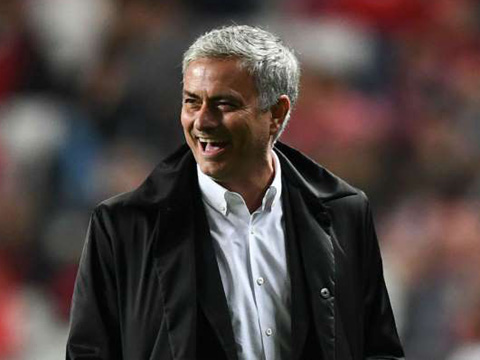 M.U thủ chắc đến nỗi Mourinho cũng cảm thấy… tội lỗi. Chìa khoá nằm ở Matic - Ảnh 1.