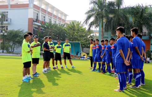 U19 Việt Nam chốt danh sách, lên đường dự Vòng loại U19 châu Á - Ảnh 1.