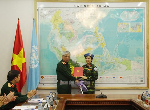 Vẻ đẹp của nữ sĩ quan Việt Nam đầu tiên tham gia nhiệm vụ Gìn giữ hoà bình LHQ - Ảnh 1.