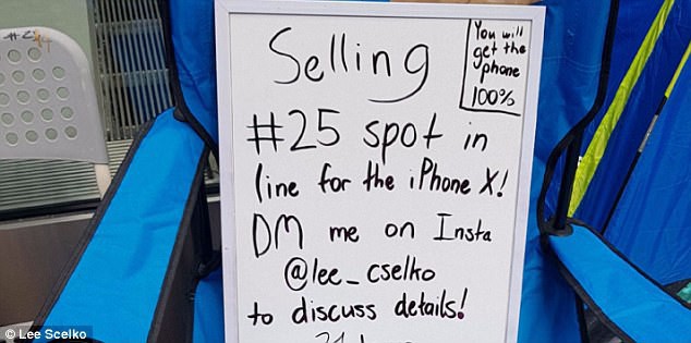 Anh chàng tuổi teen bán chỗ ngồi xếp hàng tại Apple Store với giá 500 USD qua instagram, kiếm tiền thời iPhone X không thể dễ hơn - Ảnh 1.