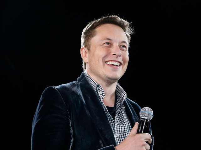 Được hỏi xin lời khuyên khởi nghiệp, Elon Musk trả lời cực phũ phàng nhưng rất thực tế - Ảnh 1.