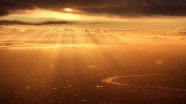 17 khung cảnh tuyệt đẹp được chụp từ cửa sổ máy bay - Ảnh 2.