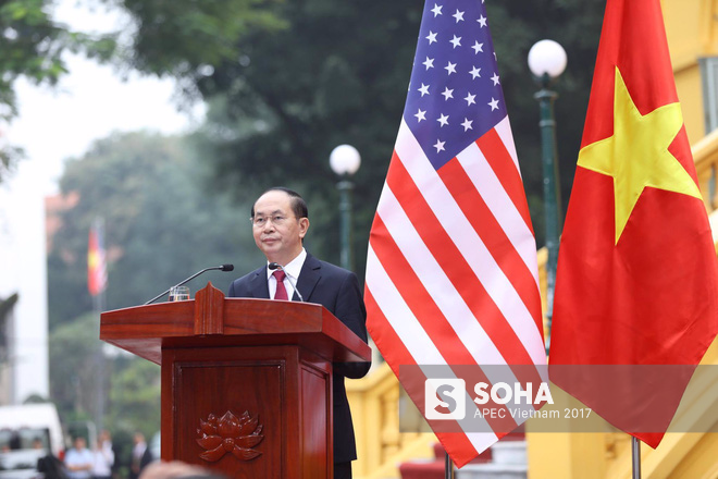 [LIVE] Chủ tịch nước Trần Đại Quang và Tổng thống Donald Trump đang họp báo chung - Ảnh 3.