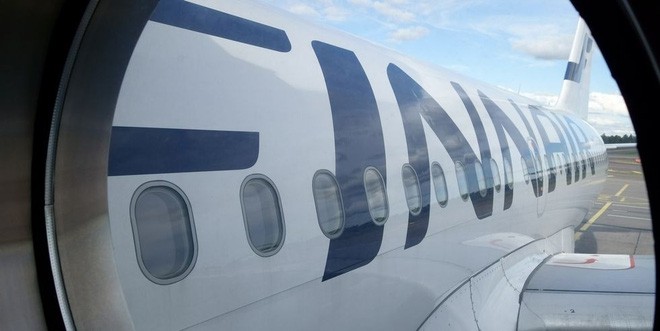 Hãng hàng không này muốn “cân” hành khách trước khi lên máy bay - Ảnh 1.