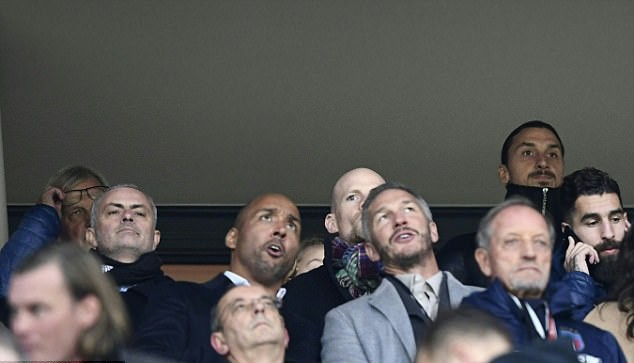 Mourinho xem giò đàn em của Ibrahimovic - Ảnh 2.