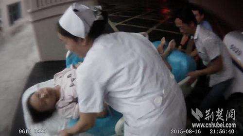 Thai phụ mất con một cách oan uổng vì nhầm lẫn không đáng có của y tá - Ảnh 2.