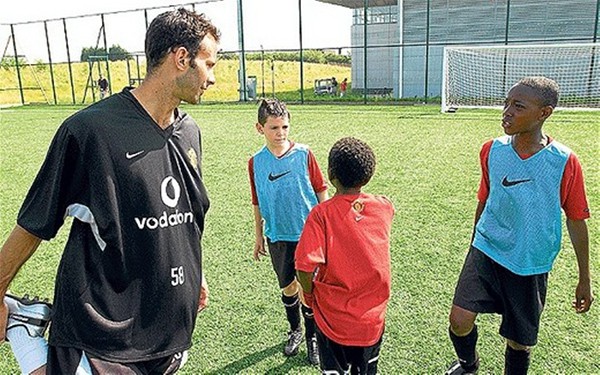 Ryan Giggs có đủ năng lực làm giám đốc bóng đá PVF? - Ảnh 2.