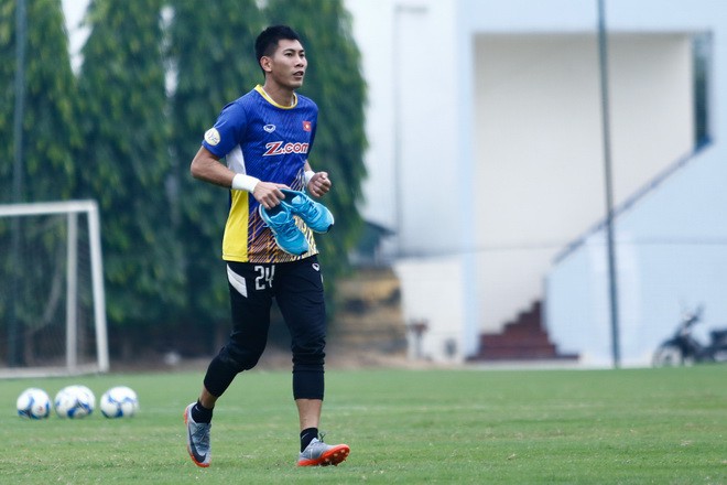 Báo Tây chê tuyển Việt Nam, HLV Park Hang Seo bắt đầu chuẩn bị cho U23 - Ảnh 1.