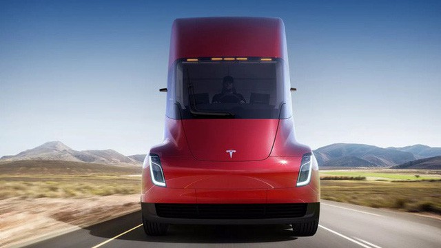Xe tải điện của Tesla ra mắt rồi: Không gương chiếu hậu, chạy được tới 800km trong 1 lần sạc, gầm thấp như xe con - Ảnh 1.