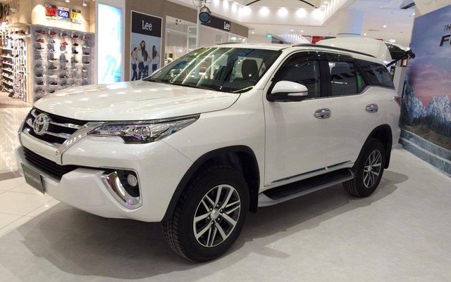 SUV 7 chỗ tầm giá 800 triệu đồng: giảm giá mạnh nhưng vẫn ế - Ảnh 1.