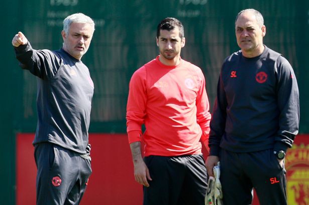 Mourinho: Mkhitaryan đá như tàng hình nên mất chỗ. Chuyện đơn giản thế thôi - Ảnh 1.