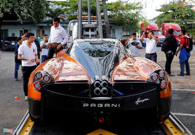 Minh Nhựa rao bán siêu xe ‘Thần Gió’ giá 100 tỷ đồng - Ảnh 1.