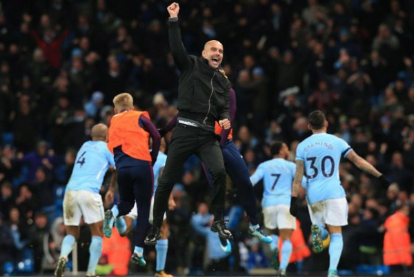 Guardiola - bông hoa sen không tanh mùi bùn trong bóng đá - Ảnh 2.