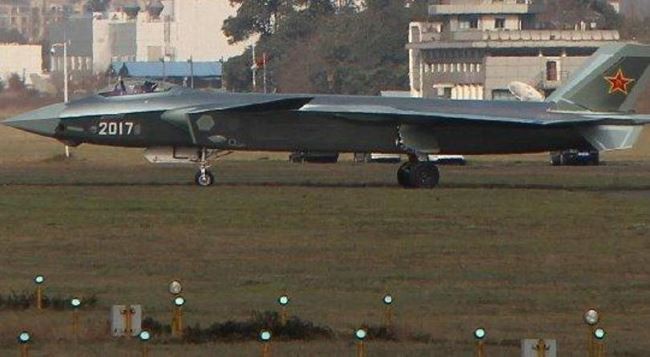 Trung Quốc lo sợ Nga, Ấn Độ sắp biên chế chiến đấu cơ Su-57? - Ảnh 2.