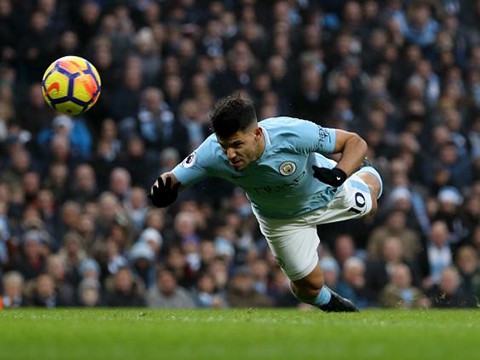 Guardiola: Mệt mỏi ư? Man City quá mạnh để lo lắng về lịch thi đấu - Ảnh 2.