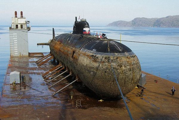 Sức mạnh, niềm tự hào của hạm đội Hải quân Nga thập niên 1990 bị “xé tan” thành từng mảnh - Ảnh 1.