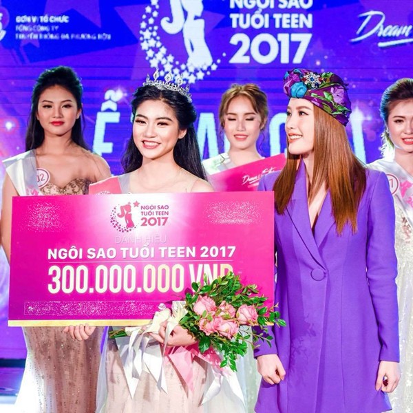 ‘Nữ sinh áo dài bị chụp lén’ xuất sắc đăng quang Miss Teen 2017! - Ảnh 1.
