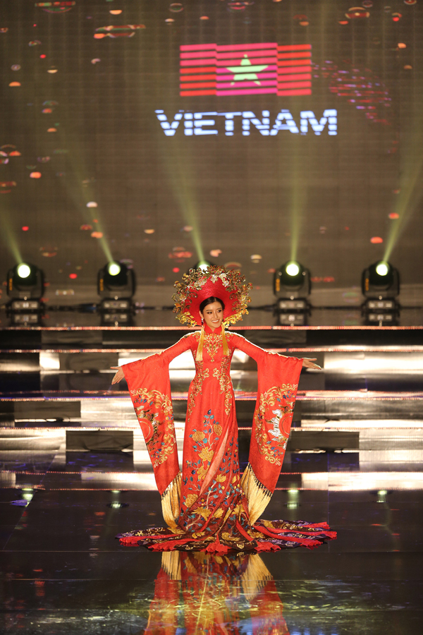 Hành trình thoát mác hot girl của Huyền My tại Miss Grand International 2017 - Ảnh 11.