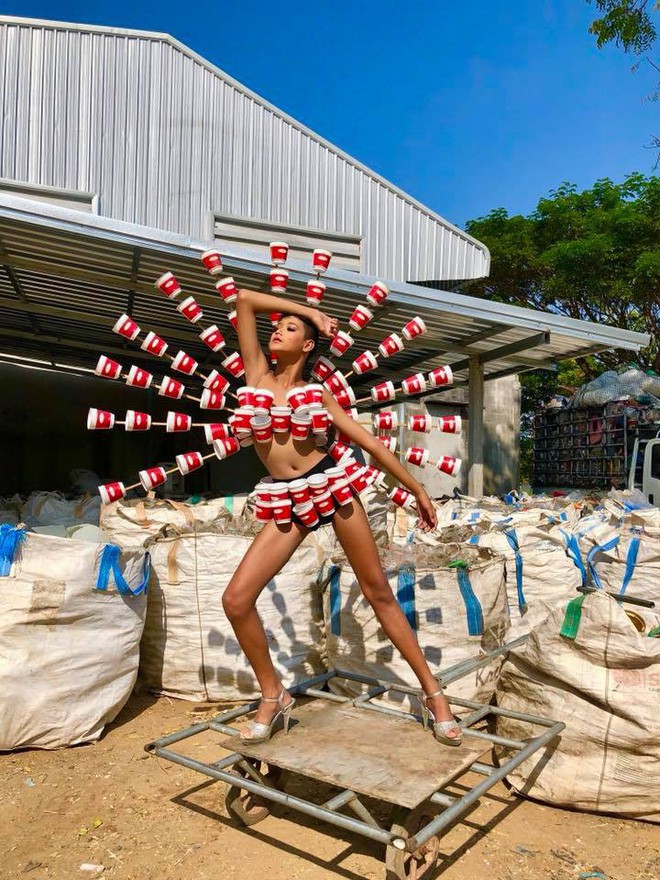 Dàn mẫu Victoria Secret phiên bản Thái tung bộ ảnh cực kỳ sang - xịn - mịn - Ảnh 12.