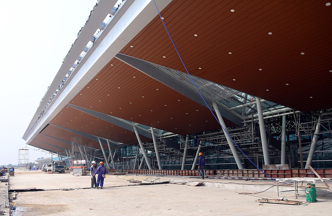 Chùm ảnh: Cận cảnh nhà ga hành khách quốc tế hơn 3.500 tỷ đồng sắp hoàn thành ở Đà Nẵng - Ảnh 12.