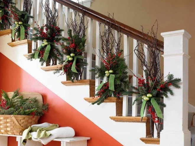 Ý tưởng trang trí cầu thang đơn giản mà lung linh để đón Giáng sinh đang tới gần - Ảnh 12.