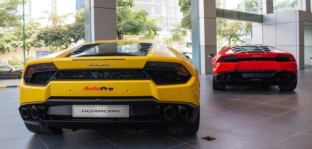 Lamborghini Huracan màu đen đầu tiên Việt Nam đã có chủ nhân - Ảnh 11.