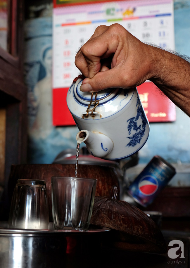  Ký ức 104 năm của tiệm trà giữa trung tâm Sài Gòn, bạn đồng niên với chợ Bến Thành - Ảnh 13.
