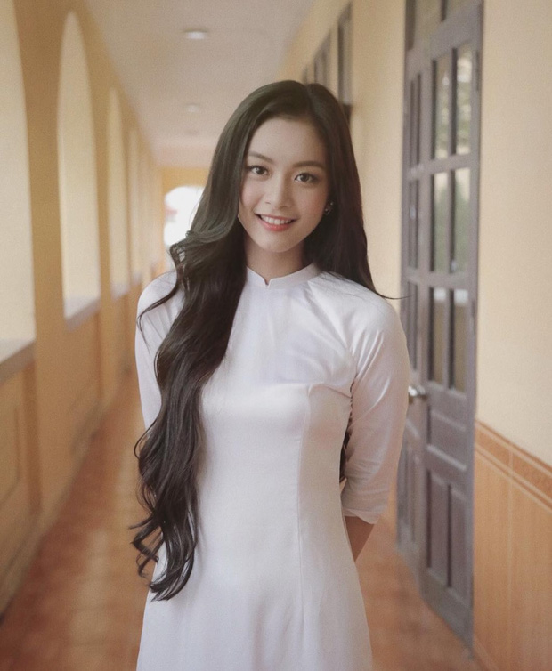 Con gái Việt vẫn xinh đẹp và dịu dàng nhất khi mặc áo dài trắng! - Ảnh 14.
