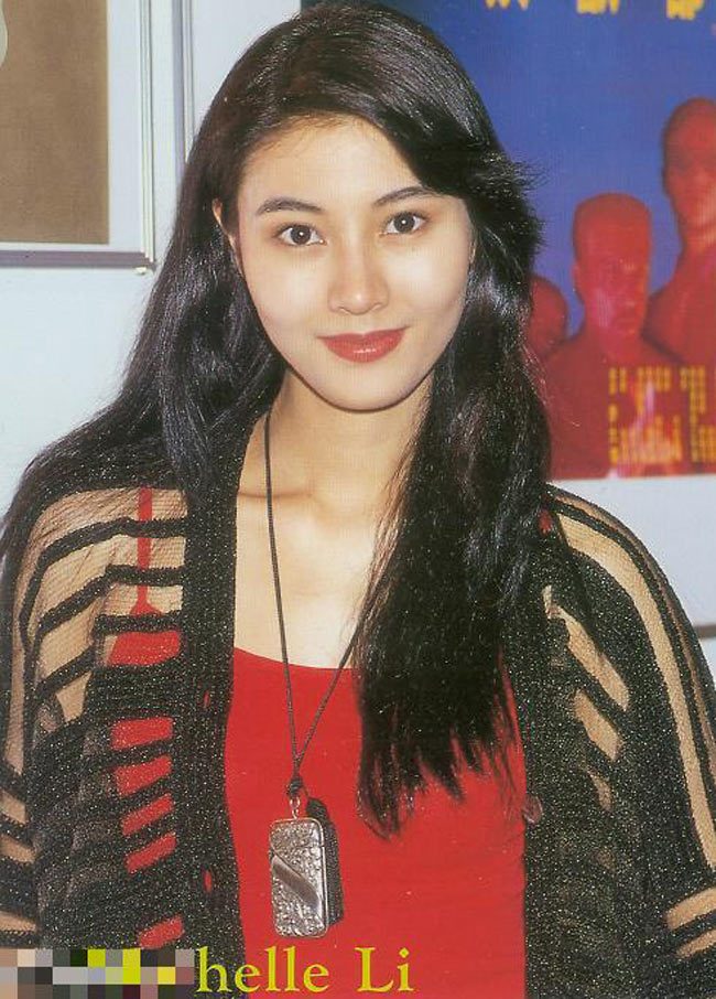 Nhìn Tân Hoa hậu răng hô ngậm ngùi tiếc nhan sắc Hoa hậu Hồng Kông thuở trước  - Ảnh 13.