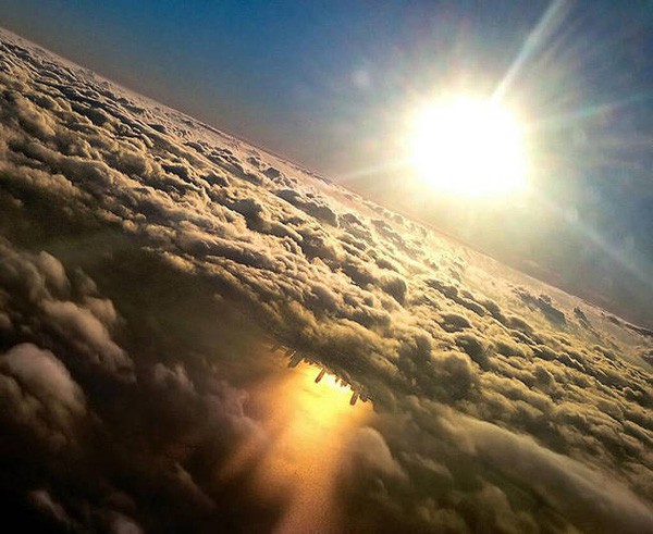 17 khung cảnh tuyệt đẹp được chụp từ cửa sổ máy bay - Ảnh 13.