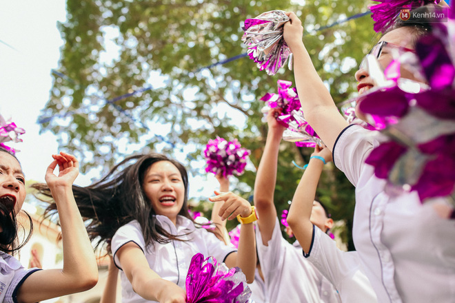 Teen chuyên Lê Hồng Phong (TP.HCM) và màn nhảy flashmob tập thể đầy cảm xúc trong lễ bế giảng - Ảnh 14.