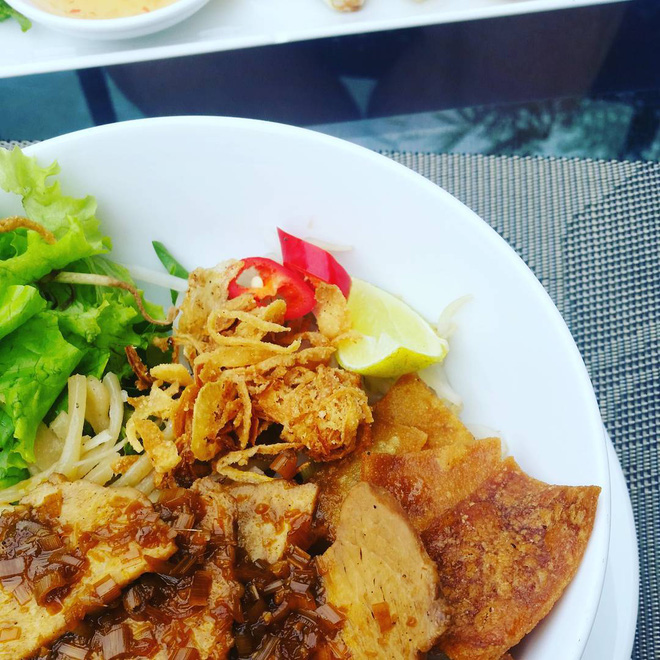 10 món ăn đường phố Việt Nam được CNN hết lời khen ngợi - Ảnh 14.