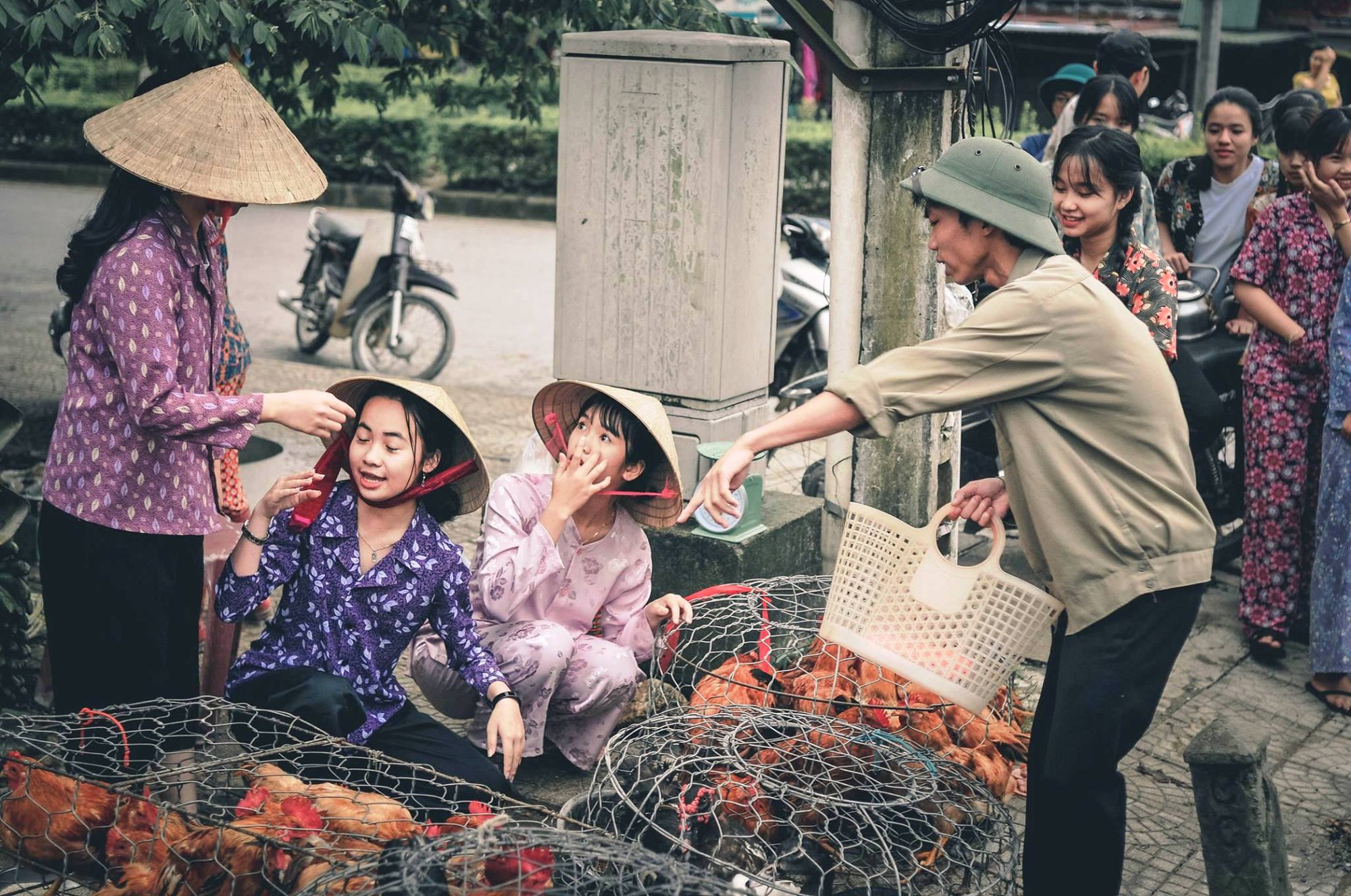 Trào lưu chụp ảnh kỷ yếu theo phong cách bao cấp làm mưa làm gió trong giới trẻ năm 2017 - Ảnh 15.