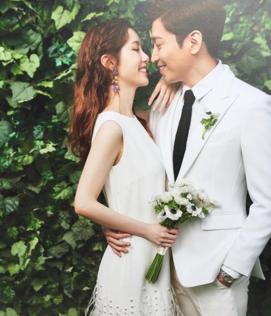 Đám cưới Eric Mun và Na Hye Mi trở thành tâm điểm vì đẹp như phim, hội tụ dàn phù rể khủng - Ảnh 16.