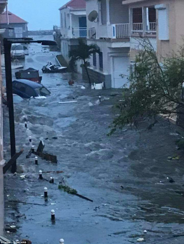 Khu vực Caribbe hoang tàn khi bão Irma đổ bộ, nhiều hòn đảo gần như bị phá hủy hoàn toàn - Ảnh 17.