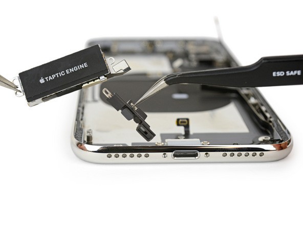 iFixit mổ bụng iPhone X: lần đầu tiên xuất hiện bảng mạch gập đôi và pin kép, cụm camera phức tạp chưa từng thấy - Ảnh 17.