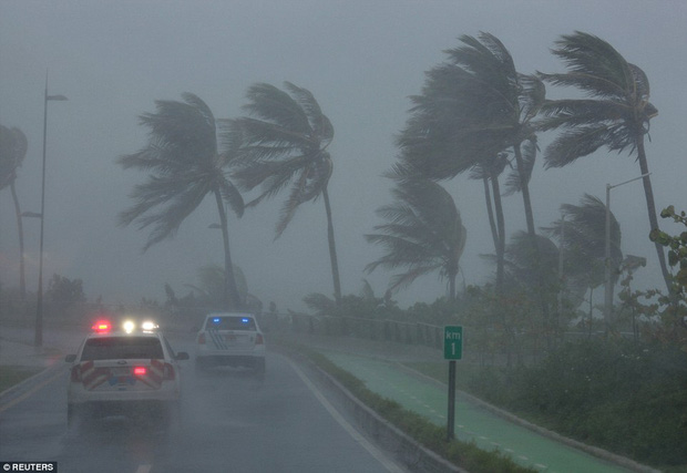 Khu vực Caribbe hoang tàn khi bão Irma đổ bộ, nhiều hòn đảo gần như bị phá hủy hoàn toàn - Ảnh 18.