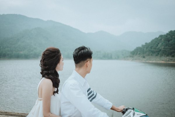 Có gì trong lễ cưới bí mật đẹp thoát tục của cặp đôi Việt được báo Tây ca ngợi hết lời? - Ảnh 19.