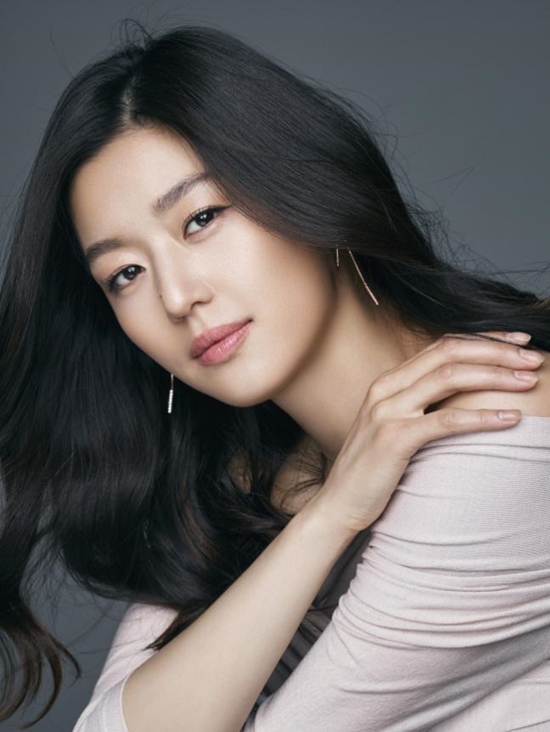 Không phải Jun Ji Hyun hay Phạm Băng Băng, đây mới là sao nữ có gương mặt đẹp nhất châu Á - Ảnh 3.