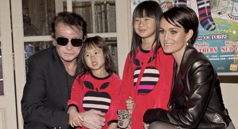 Ngôi sao rock Pháp nhận hai con nuôi Việt thông báo đang điều trị ung thư - Ảnh 2.