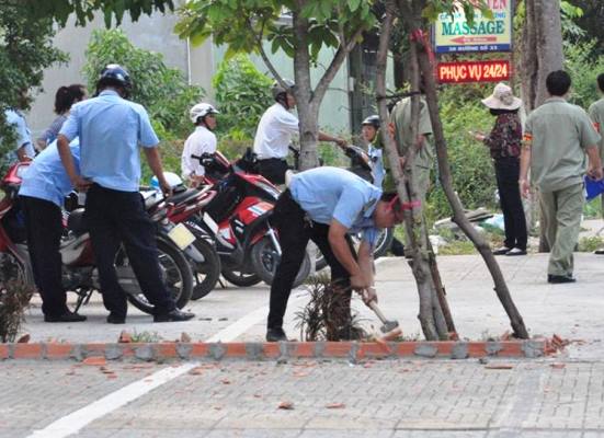 Nữ chủ tịch xuống đường giành vỉa hè: Không làm vì nổi tiếng - Ảnh 1.