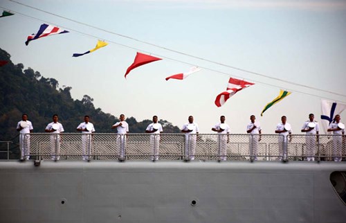 Tàu Hải quân Việt Nam tham gia Duyệt binh tàu quốc tế tại Langkawi - Ảnh 3.