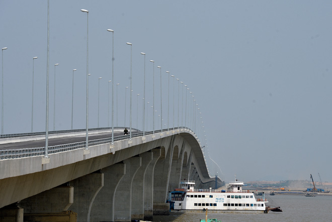 Ngắm nhìn cây cầu vượt biển dài nhất Việt Nam với mức đầu tư gần 12.000 tỷ - Ảnh 4.